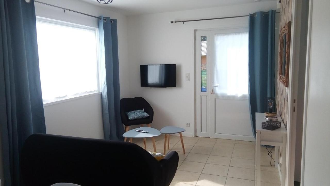 Saint-Georges-de-la-Riviere Chalet Les Dauphins מראה חיצוני תמונה